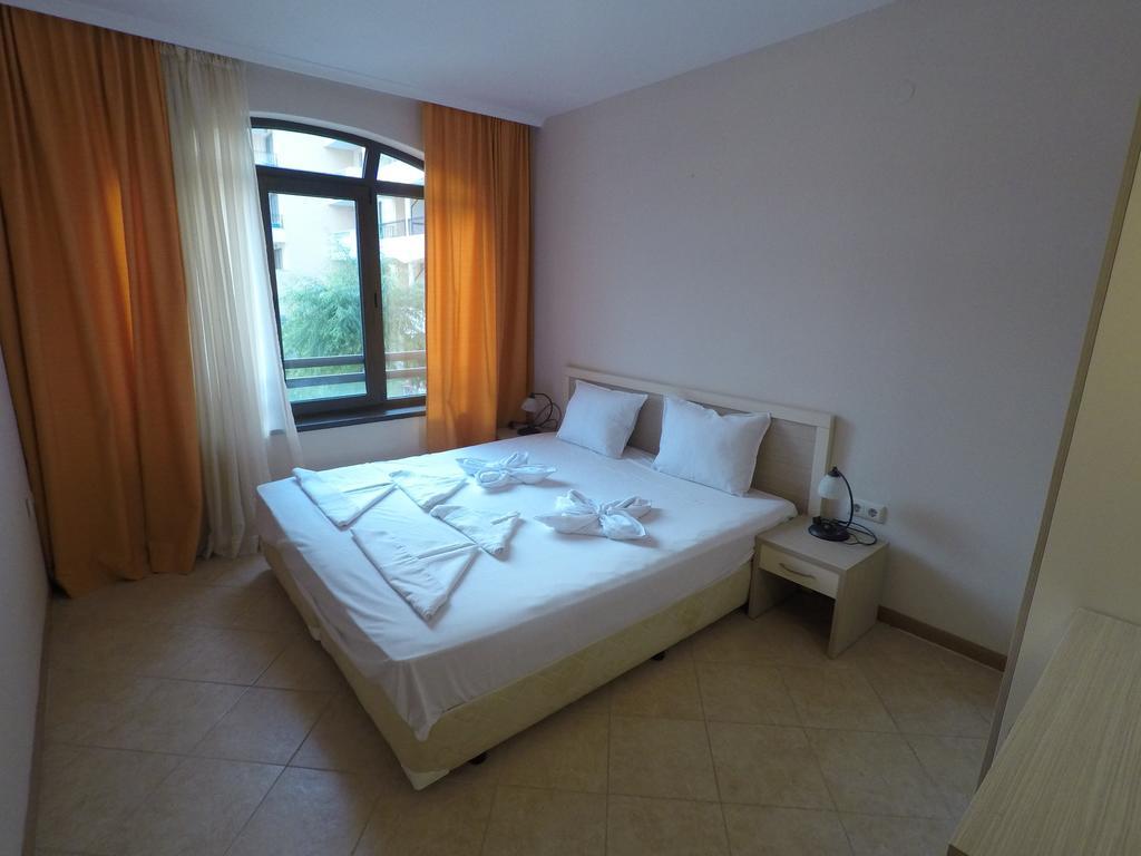 Royal Sun - Sunny Cove Apartment Солнечный берег Экстерьер фото